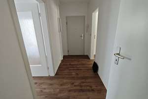 Neu renoviert! Helle 3-Zi. mit Balkon, Wanne & Laminat in ruhiger Lage!  – Würzburger Straße 36 B, 9130 Sonnenberg, Chemnitz – Vorschaubild 10
