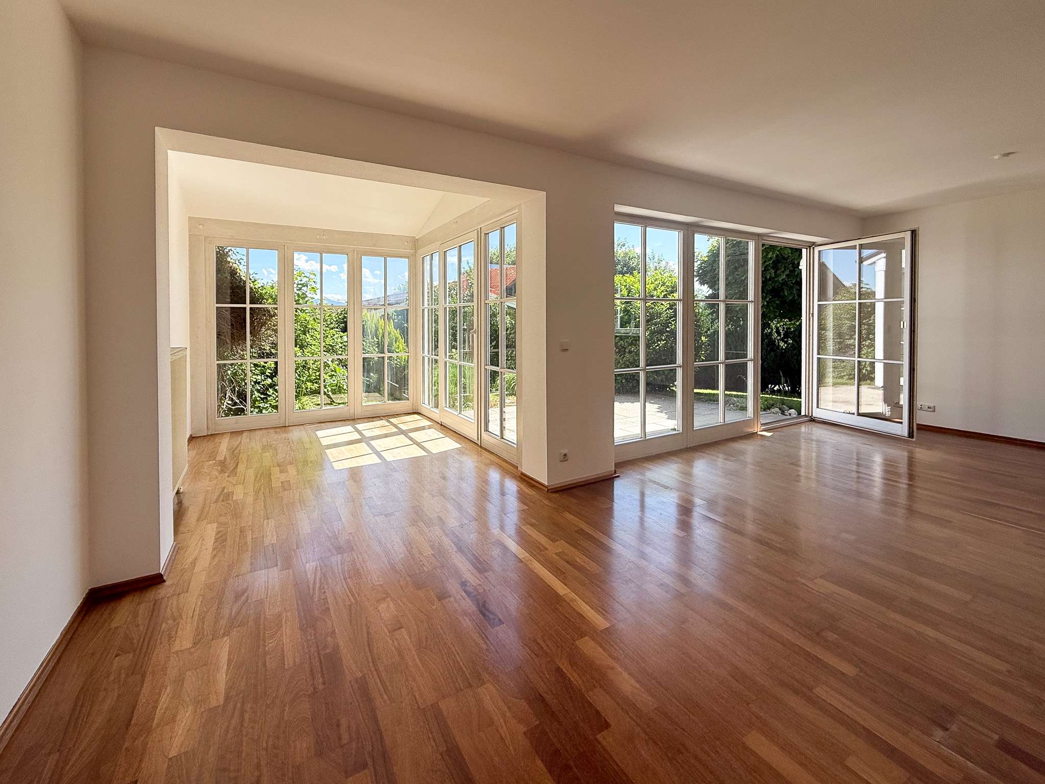 Immobilie in Höslwang - Sonnenverwöhntes Zuhause mit Berg- & Weitblick in idyllischer, ruhiger Umgebung - Bild 6