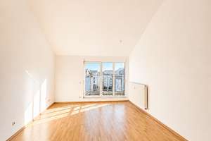Traumhafte DG-Wohnung: 2 Zimmer, große Dachterrasse & einzigartiges Wohngefühl – Bismarckstr. 27, 4249 Großzschocher, Leipzig – Vorschaubild 5