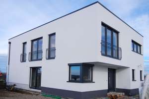 geräumiges modernes Haus in toller Lage – Die vollständige Adresse der Immobilie erhältst du vom Anbieter., 4651 Bad Lausick – Vorschaubild 1