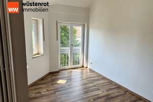 Lichtdurchflutete 1,5-Zimmer-DG-Galeriewohnung in zentrumsnaher Lage von Rosenheim! – Die vollständige Adresse der Immobilie erhältst du vom Anbieter., 83026 Süd, Rosenheim – Vorschaubild 7