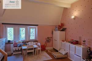 Wunderschöne 4 Zimmer-Altbauwohnung auf den Wuppertaler-Südhöhen – Die vollständige Adresse der Immobilie erhältst du vom Anbieter., 42117 Elberfeld, Wuppertal – Vorschaubild 10