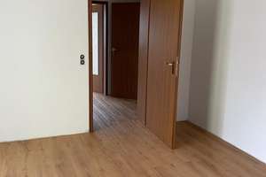Wohnen mit Charakter: Penthouse in Würzburg-Lengfeld – Industriestraße 6, 97076 Lengfeld, Würzburg – Vorschaubild 2