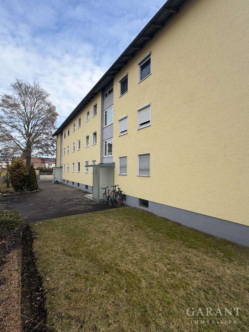 Renovierungsbedürftige 1 Zimmer-Wohnung mit Balkon in Landshut, Landshut – Bild 2