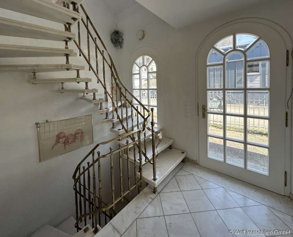 Immobilie in Weinbach - Ihr Traumhaus mit unverbaubarem Blick auf die Lahn - Bild 3