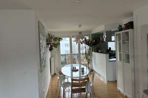 Attraktive 3-Zimmer-Wohnung mit Südbalkon in Pfersee-Nord (Augsburg) – Deutschenbaurstraße 29a, 86157 Pfersee-Nord, Augsburg – Vorschaubild 1