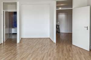 Zentral Wohnen in Schwabing! Freie 1-Zimmer-Wohnung zum Selbstbezug oder als Kapitalanlage – Die vollständige Adresse der Immobilie erhältst du vom Anbieter., 80805 Münchner Freiheit, München – Vorschaubild 2