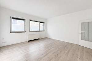 Kernsaniertes City-Apartment mit Zusatzraum & Gartenfläche als zweitem Wohnzimmer – Die vollständige Adresse der Immobilie erhältst du vom Anbieter., 40227 Oberbilk, Düsseldorf – Vorschaubild 3