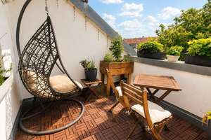 Dachterrasse und Aufzug! Charmante ETW im Herzen Schleußigs
