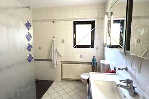 Exklusiver, großer Walmdachbungalow mit herrlichem Garten, großer Terrasse & Garage in ruhiger Lage! – Die vollständige Adresse der Immobilie erhältst du vom Anbieter., 50169 Kerpen – Vorschaubild 14