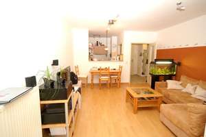 **** Tolle Neubau-Wohnung mit 2 Riesen-Erkern & Süd-Balkon & Laminat & Bad & Bar/ Theke! **** – Hasengartenstr. 9a, 65189 Südost, Wiesbaden – Vorschaubild 3