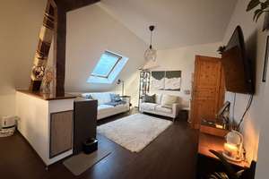 Gemütliche und geräumige 2 Zimmer-Wohnung mit Einbauküche und Gartennutzung – Wichheimer Straße 40, 51067 Buchheim, Köln – Vorschaubild 4