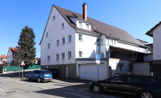 Ehem. Hofstelle - Wohnhaus mit Ökonomiegebäude in Innenstadtlage von Metzingen zu verkaufen