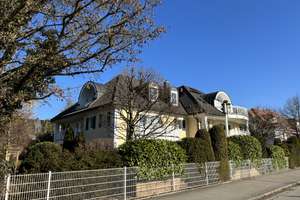 Wunderschöne 3-Zimmerwohnung mit sonnigem Westbalkon in Menzing