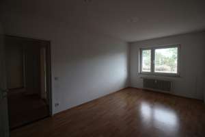 RESERVIERT !!!!!      WAS FÜR EINE AUSSICHT! Tolle 2-Raum-Wohnung ab sofort frei. – Königstraße 114, 42853 Hölterfeld, Remscheid – Vorschaubild 10
