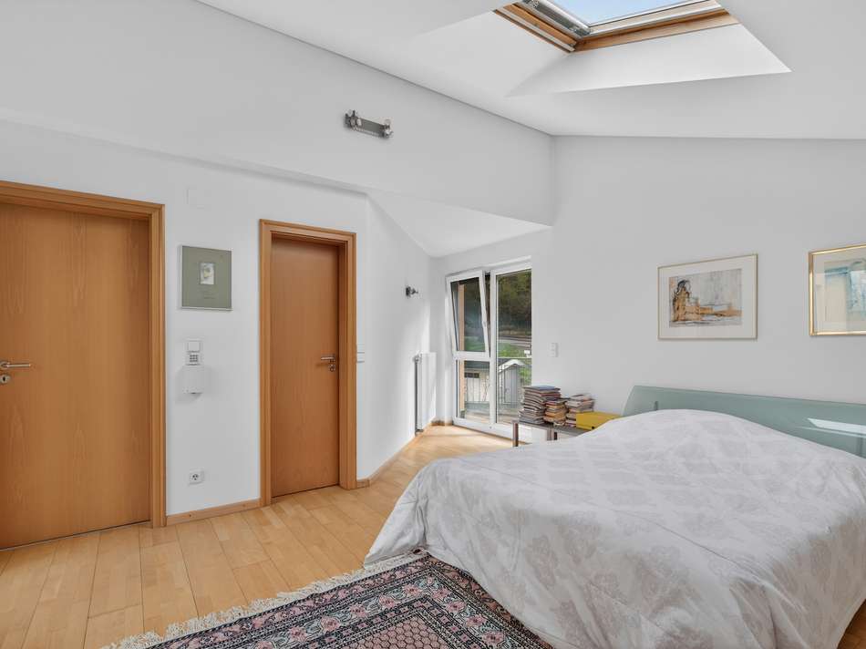 Schlafzimmer mit Ankleide