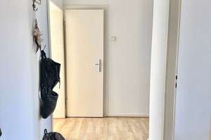 Clever investieren | 3,7 % Rendite & Balkon nahe der Kö | vermietete 2-Zimmerwohnung – 40215 Friedrichstadt, Düsseldorf – Vorschaubild 5