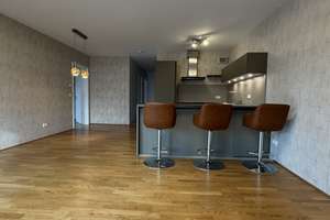 PROVISIONSFREI: A+ Luxus-Wohnung am Kinzig-Ufer, 100m², SieMatic, Wintergarten, Geothermie & TG  – 63450 Innenstadt, Hanau – Vorschaubild 2