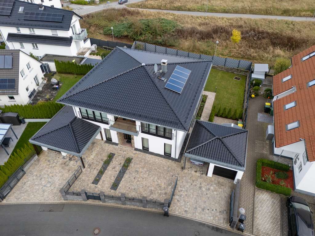 Exklusives & Modernes Einfamilienhaus Baujahr 2014 mit 274qm Wohnfläche in Lüdenscheid zu verkaufen!