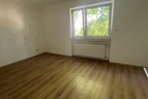 *SCHICKE WOHNUNG BESTER LAGE MIT EBK - SONNENBALKON UND LAMINAT* – Die vollständige Adresse der Immobilie erhältst du vom Anbieter., 60326 Seckbach, Frankfurt am Main – Vorschaubild 4