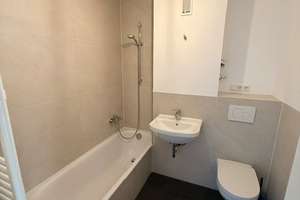 Frisch sanierte 3-Zimmer-Wohnung mit Balkon und Blick ins Grüne - ab 15.06.2026 verfügbar – Terofalstr. 39, 80689 Blumenau, München – Vorschaubild 18
