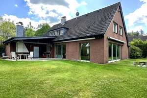 Freistehendes Einfamilienhaus mit Doppelgarage auf großzügigem Grundstück in etablierter Villenlage – Duisburg – Vorschaubild 9