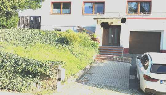 Bild von Doppelhaushälfte teilsaniert mit Keller und großem teilbarem Grundstück in Altenburg zu verkaufen