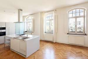 Vielleicht ist es jetzt so weit. Stadthaus mit Sonnengarten. – Die vollständige Adresse der Immobilie erhältst du vom Anbieter., 40545 Oberkassel, Düsseldorf – Vorschaubild 8