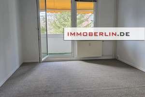IMMOBERLIN.DE - Attraktive Wohnung mit Westbalkon & hübschem Ausblick in naturverbundener Lage