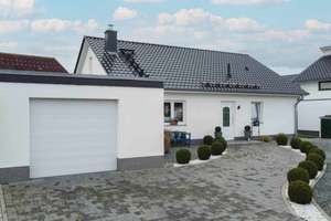 Zwei Minuten vom Wasser - eleganter Bungalow für anspruchsvolle Paare in Stralsund – Die vollständige Adresse der Immobilie erhältst du vom Anbieter., 18439 Süd, Stralsund – Vorschaubild 12