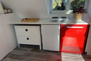 Möblierte 65  m² Dachwohnung mit Balkon in München-Sendling-Westpark, nur an eine Person – Waxensteinstrasse 34, 81377 Am Waldfriedhof, München – Vorschaubild 13