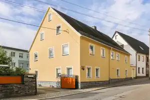 Großzügiges Zweifamilienhaus – Erzgebirgskreis – Vorschaubild 1