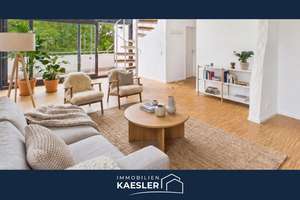 In grüner Idylle: Helle Maisonettewohnung mit attraktiver Dachterrasse