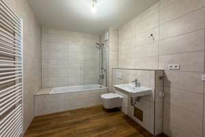 Erstbezug & Neubau! 4-Zimmer-Wohnung mit Loggia, Balkon & hochwertiger Ausstattung inkl. Einbauküche – Die vollständige Adresse der Immobilie erhältst du vom Anbieter., 81735 Waldtrudering, München – Vorschaubild 8
