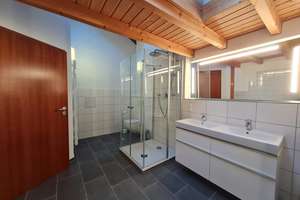 Helle und gemütliche 3-Zimmer-Dachgeschosswohnung mit Balkon, EBK, inkl. TG-Stellplatz in Köln – Frohnhofstr. 104, 50827 Ossendorf, Köln – Vorschaubild 22