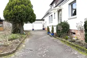 Freistehendes Einfamilienhaus mit Altbaucharme und großzügigem Garten – Miltenberg (Kreis) – Vorschaubild 2