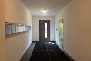 Eindrucksvolle Wohnung für Eigennutzer und Kapitalanleger !! – Die vollständige Adresse der Immobilie erhältst du vom Anbieter., 4105 Zentrum-Nord, Leipzig – Vorschaubild 2