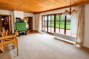 Ein- bis Zweifamilienhaus mit großem Garten & Doppelgarage in Nürnberg-Kornburg – Die vollständige Adresse der Immobilie erhältst du vom Anbieter., 90455 Kornburg, Worzeldorf, Nürnberg – Vorschaubild 8