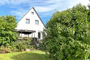 Gemütliches Einfamilienhaus + Option zur weiteren Bebauung, in angenehmer Wohnlage von Groß-Bieberau – Die vollständige Adresse der Immobilie erhältst du vom Anbieter., 64401 Groß-Bieberau – Vorschaubild 1