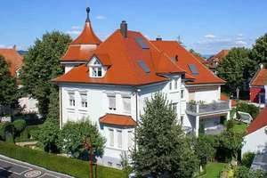 Jugendstilvilla: 4-Zimmer mit Kamin, Turmzimmer und Loggia