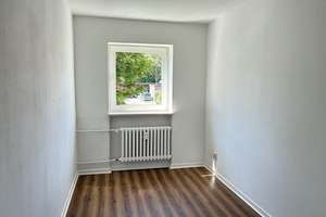 Geräumige 3-Raumwohnung mit Balkon in ruhiger Lage – Nanthingasse 4, 24149 Neumühlen-Dietrichsdorf, Kiel – Vorschaubild 3