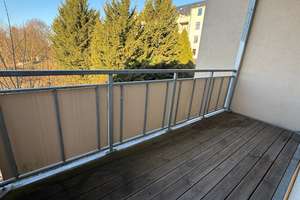 2. OG - Laminat, geräumige Küche mit Balkon – Mosenstraße 5, 9130 Sonnenberg, Chemnitz – Vorschaubild 1