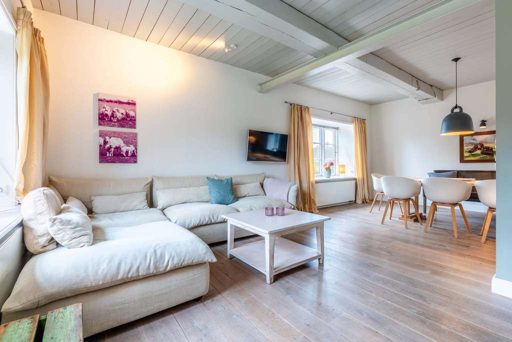 Immobilie in Utersum - Historie trifft Architektur - ein imposanter Friesenhof auf Föhr - Bild 3