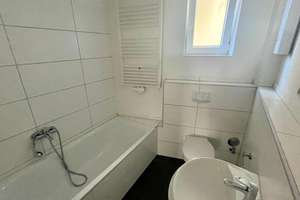 *ERDGESCHOSS WOHNUNG * renovierte 2 ZKB * Tageslichtbad mit Badewanne* Saarbrücken BURBACH – Die vollständige Adresse der Immobilie erhältst du vom Anbieter., 66115 Burbach, Saarbrücken – Vorschaubild 11