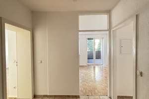 charmante 3,5-Zimmer-Erdgeschosswohnung mit Balkon in zentraler Lage von Essen zu vermieten