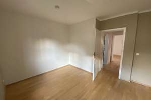 Charmantes, frisch renoviertes   4-Zimmer Eck-Haus in München-Obermenzing – Rathochstraße 9, 81247 Obermenzing, München – Vorschaubild 19