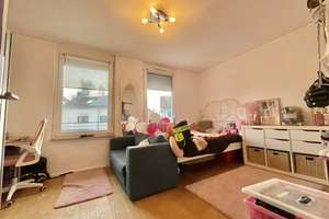 *Modernes RMH mit 2 Garagen & Carport* – Hüttenweg 2/4, 88213 Ravensburg – Vorschaubild 5