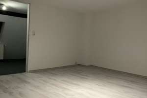 zentrale, große 4 Zimmerwohnung über 2 Etagen in Solingen – Bismarckstraße 16, 42659 Solingen-Mitte, Solingen – Vorschaubild 4