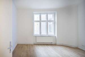 Bezugsfreie 2-Zimmer-Altbauwohnung – Mit Kiezflair zwischen Cafés, Boutiquen & Parks! – Driesener Straße 29, 10439 Prenzlauer Berg, Berlin – Vorschaubild 3