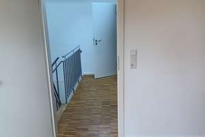 Attraktives 4,5-Zimmer-Reihenhaus mit gehobener Innenausstattung und EBK in Großhansdorf – Die vollständige Adresse der Immobilie erhältst du vom Anbieter., 22927 Großhansdorf – Vorschaubild 24